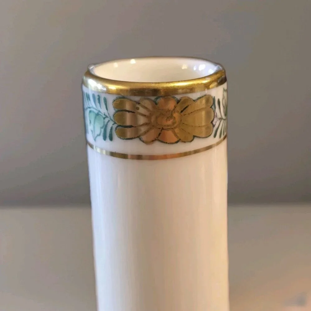 Herend Hungary Porcelain Chinese Bouquet Green 8” Vase Hand Painted w/ Gold Trim - Picture 4 of 8